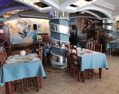 Новый год в Дали