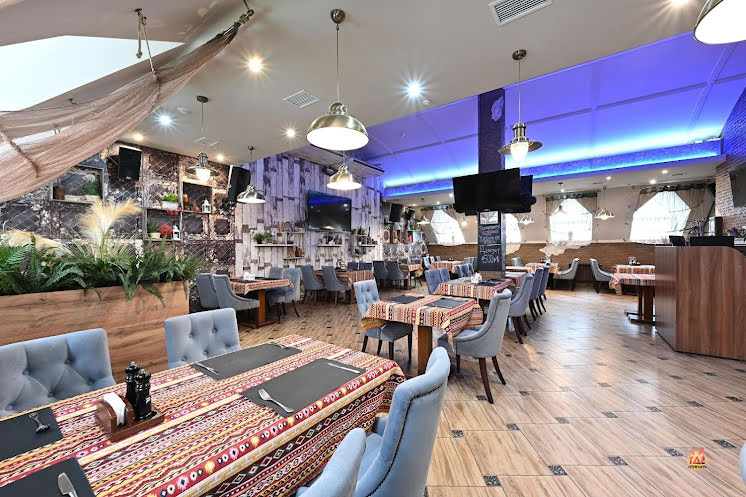 Зал "Таверна" в «Мимино» фотография №2