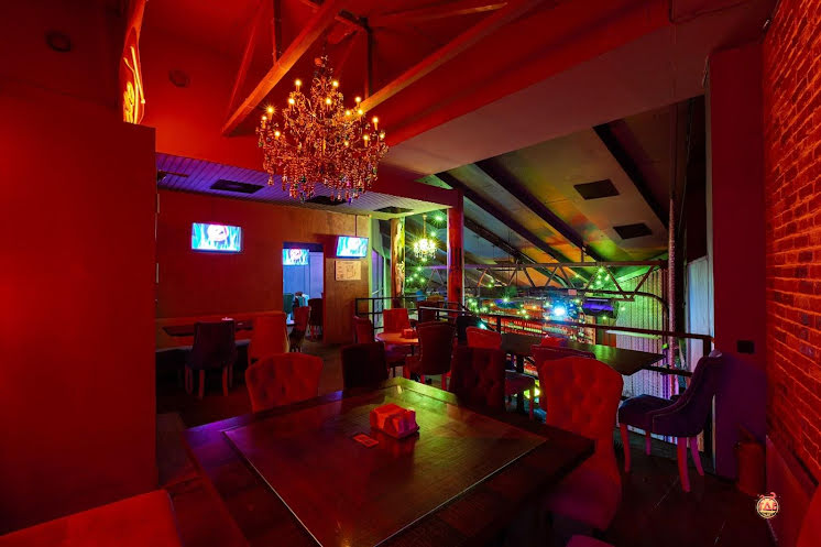 Основной зал с танцполом в «Небар на Пятницкой» фотография №8