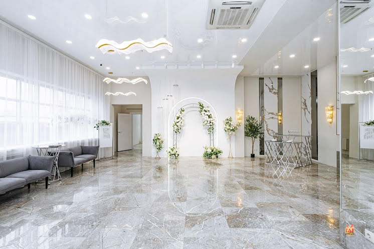 Основной зал в «Облака на Адоратского» фотография №13