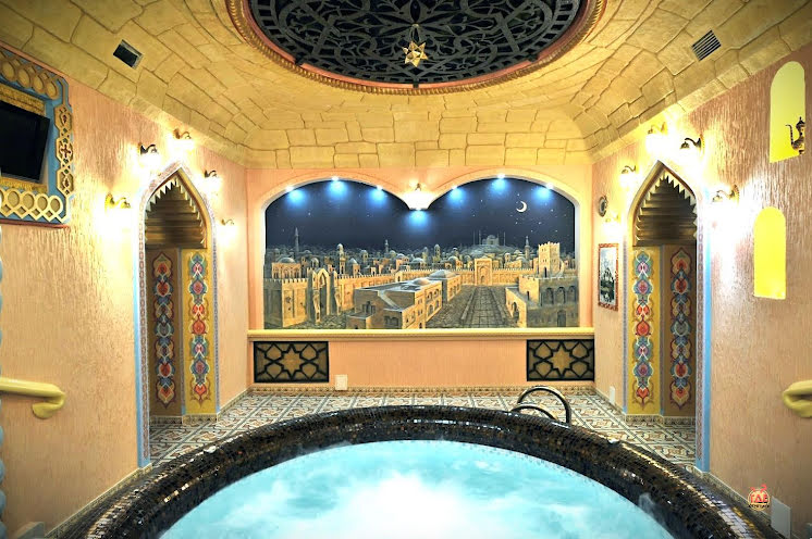 Зал с бассейном в «Замок в долине» фотография №8