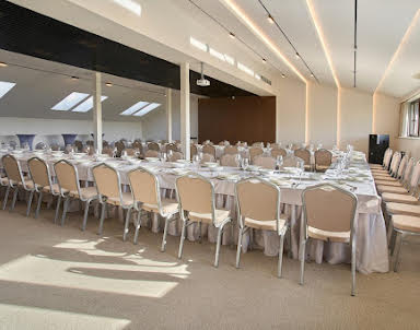  ресторан Lotos