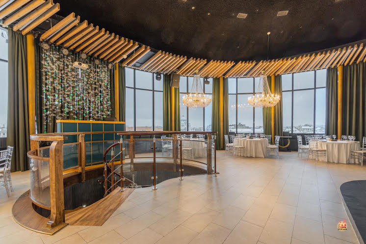 Основной зал  в «Graf ZEPPELIN» фотография №13