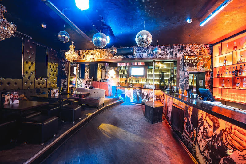 Руки ВВерх! Бар на Грибоедова фотография №2