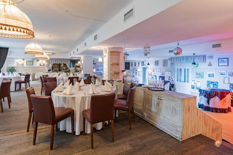 Зал "Большой" в «Stroganoff Bar & Grill» фотография №1