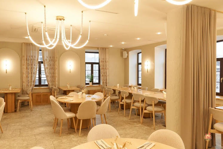 Основной зал в «Tatar by Tubatay на Марджани» фотография №3