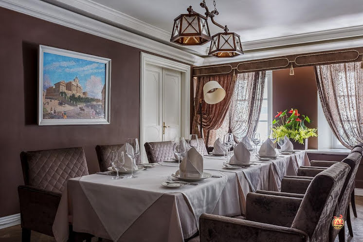 Второй обеденный зал в «Гусятникоff» фотография №1