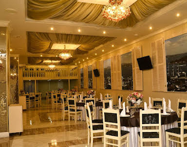  ресторан Buta Palace