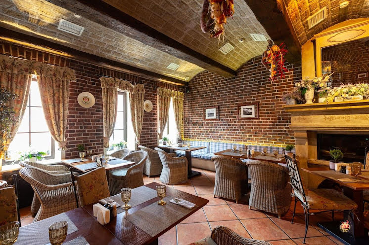 Зал с камином в «Вилла Паста» фотография №4