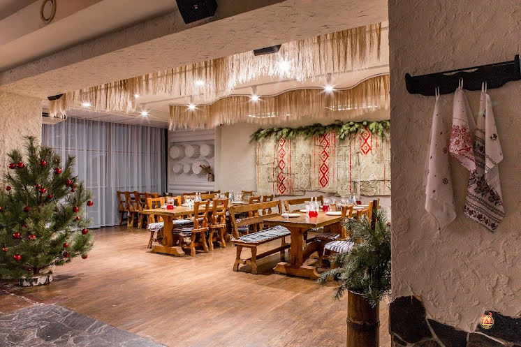 Основной зал в «Шницель» фотография №4