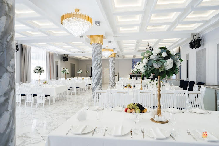 Белый зал  в «Full House» фотография №7