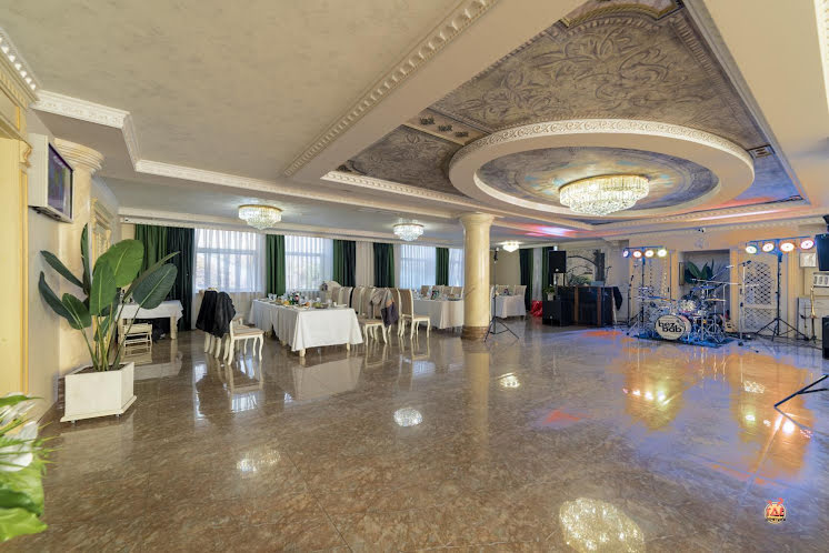 Большой зал в «AMICI» фотография №2