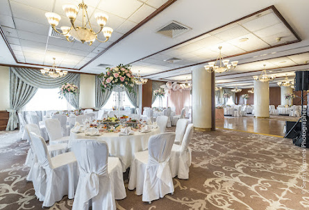 Зал «Петровский» в Зал «Аврора»