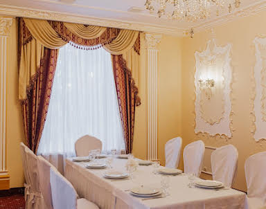  ресторан Версаль