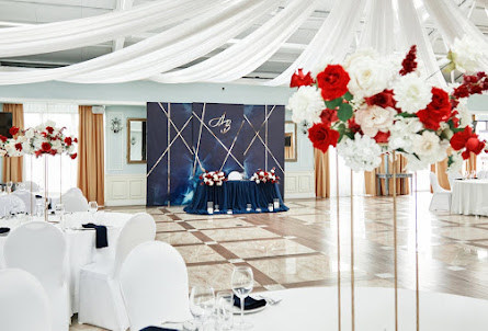 Зал «Банкет-холл» в Зал «Французский» 