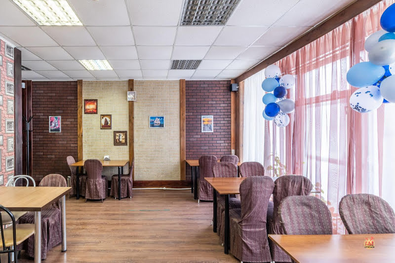 В кругу друзей фотография №2