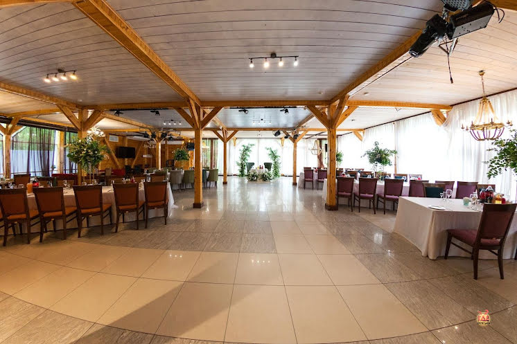 Панорамный зал  в «ТайGA» фотография №11