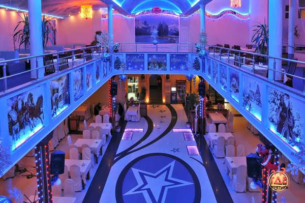 Основной зал  в «Делис» фотография №3