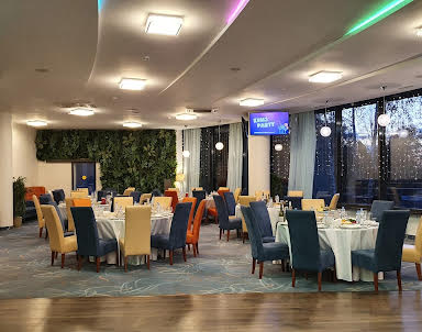  ресторан Sofrino Park