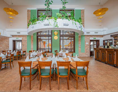  ресторан Уральский Двор