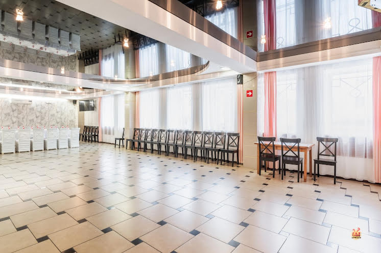 Основной зал в «Уют» фотография №2