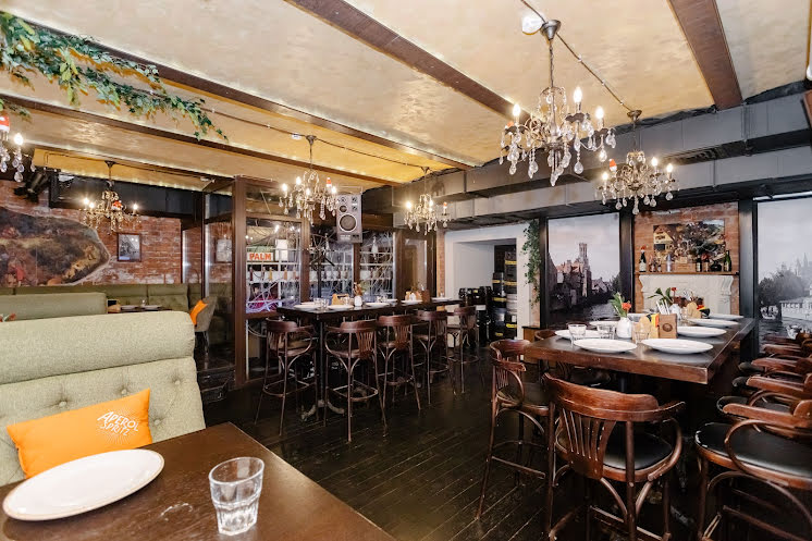 Зал "Кега" в «Leuven Belgian Brasserie» фотография №5