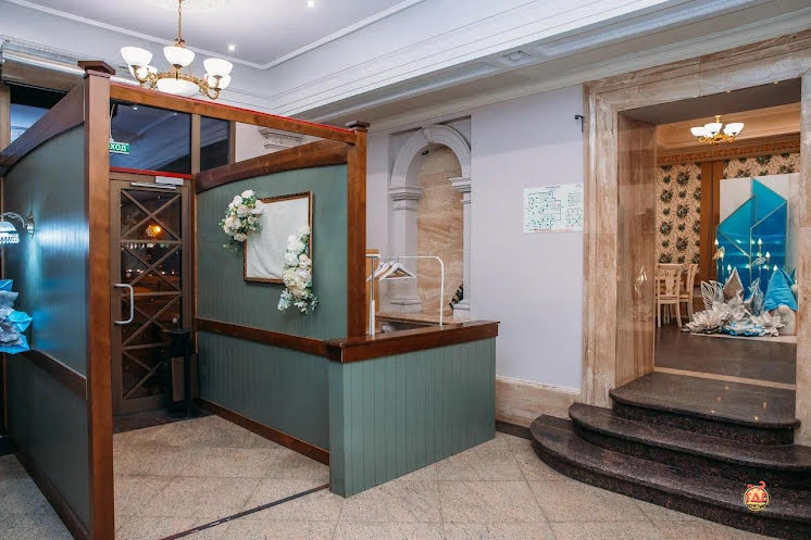 Основной зал  в «На Пушкина» фотография №19