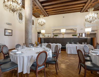  ресторан Hilton Moscow Leningradskaya