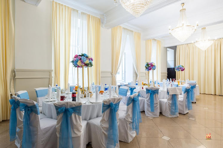 Большой зал  в «Консул» фотография №3