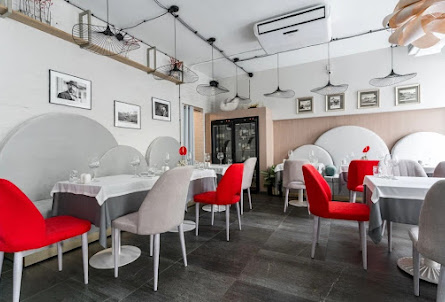 Общий зал в Малый зал 