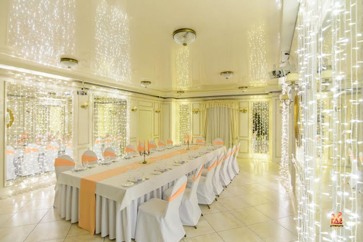 Зал «Зеркальный»  в «Праздник» фотография №2