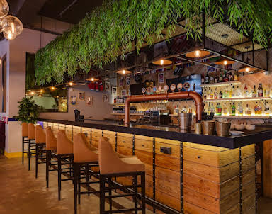  ресторан Larionov grill&bar в г. Московский