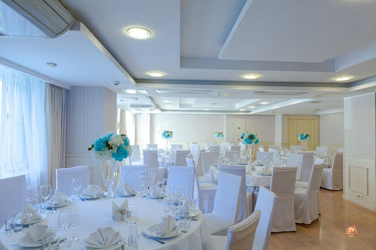 Ресторан  в «Marins Park Hotel Mocква Пражская» фотография №17