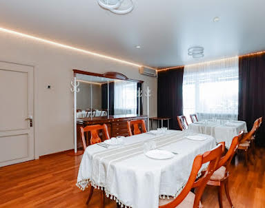  ресторан Red House