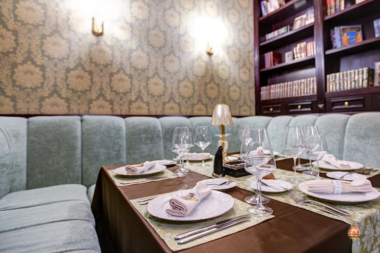 Малая VIP-комната или «Английская библиотека» в «Sabor de la Vida» фотография №2