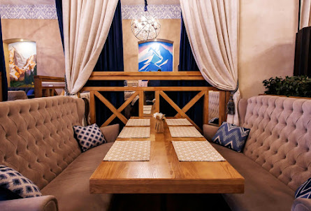 VIP-зал на 6 человек в VIP-зал на 4 человека