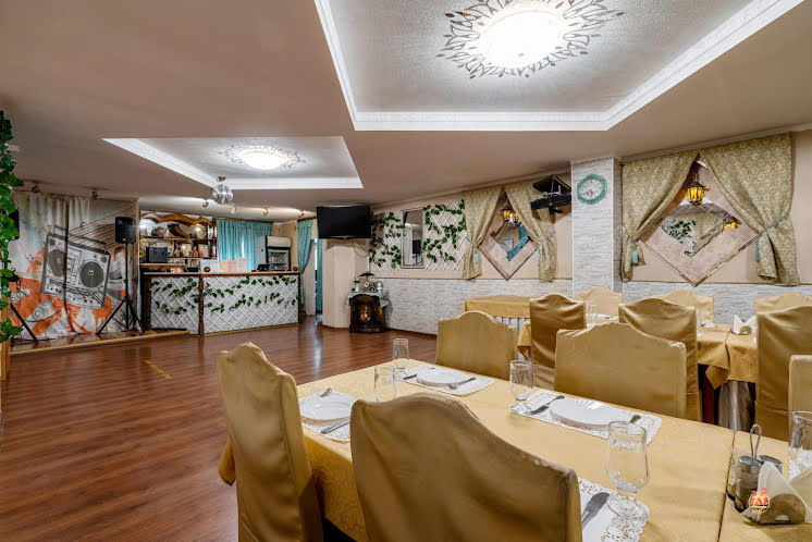 Барный зал в «Ретро Нью» фотография №8