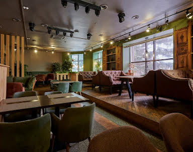  ресторан Корова на бочке на Карла Маркса