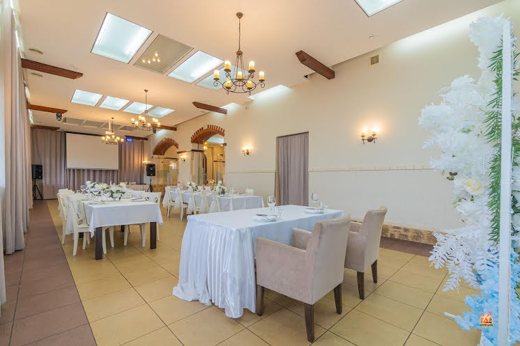 Белый зал  в «Шале» фотография №2