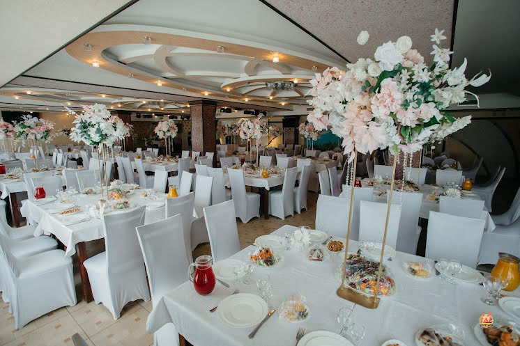 Большой банкетный зал в «Тюльпан» фотография №10