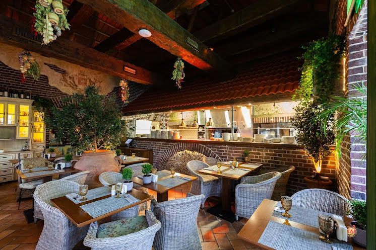 Зал на первом этаже в «Вилла Паста» фотография №15