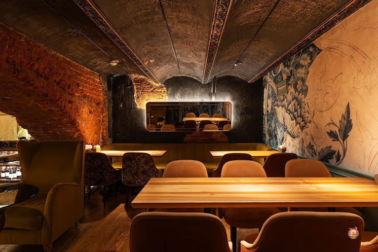 Основной зал в «БеZухов» фотография №16