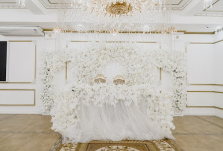 Белый зал в Караоке зал