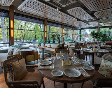 Выпускной в Теплые страны