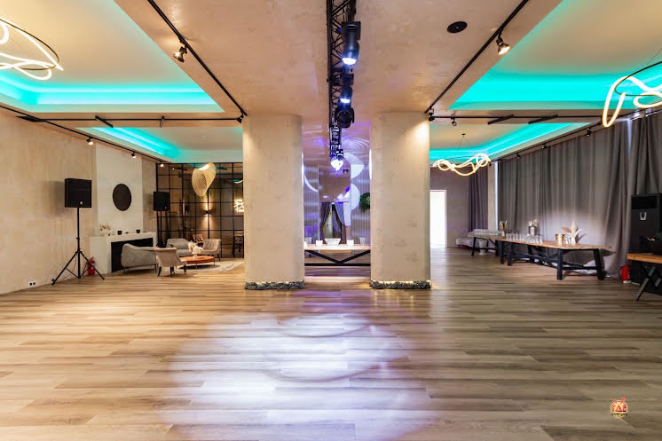 URBAN в «AMAND HALL / Аманд Холл» фотография №11