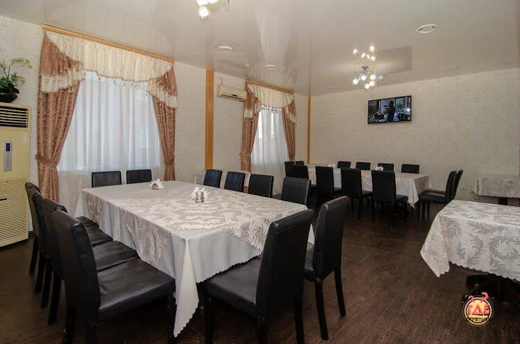 Малый банкетный зал в «Роял-кафе» фотография №7