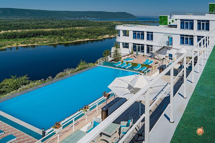 Зона у бассейна  в «Sky-Village» фотография №1