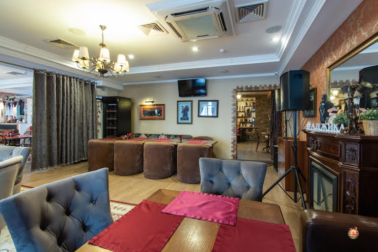 Основной зал в «Аджика» фотография №10