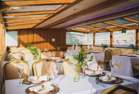 Палуба  в Палуба 