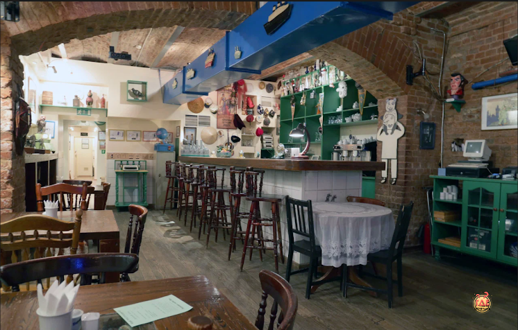 Основной зал  в «Клуб Петрович» фотография №4